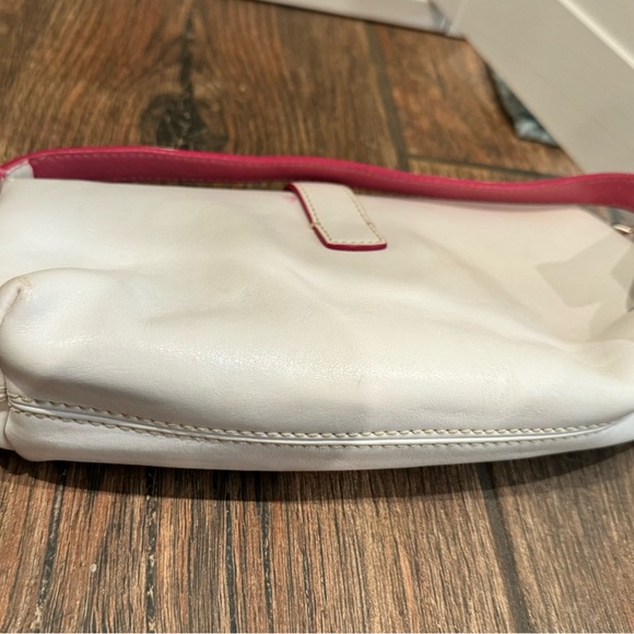 Dooney & Bourke Mini Shoulder Bag 90s Vibes Womens White Leather East West Flap - Picture 6 of 7